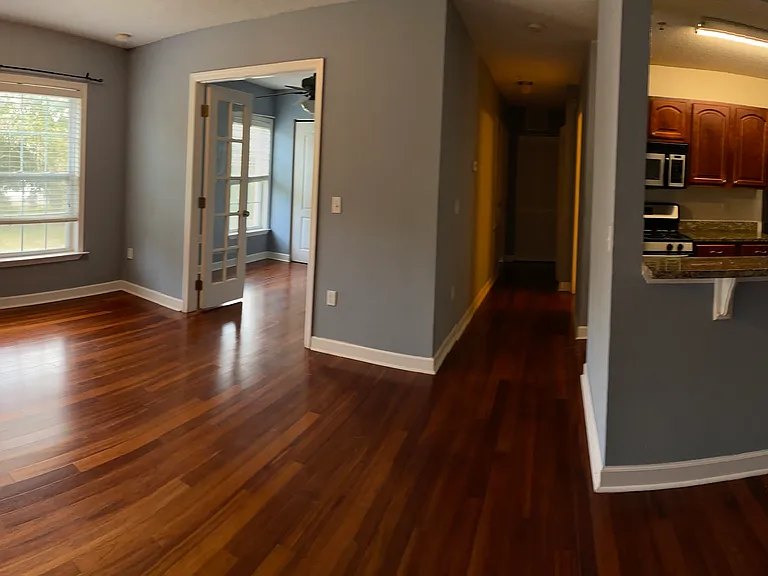 2047 Dixie Belle Dr #H — Photo 3