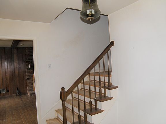 4th image of 507 Langholm Pl