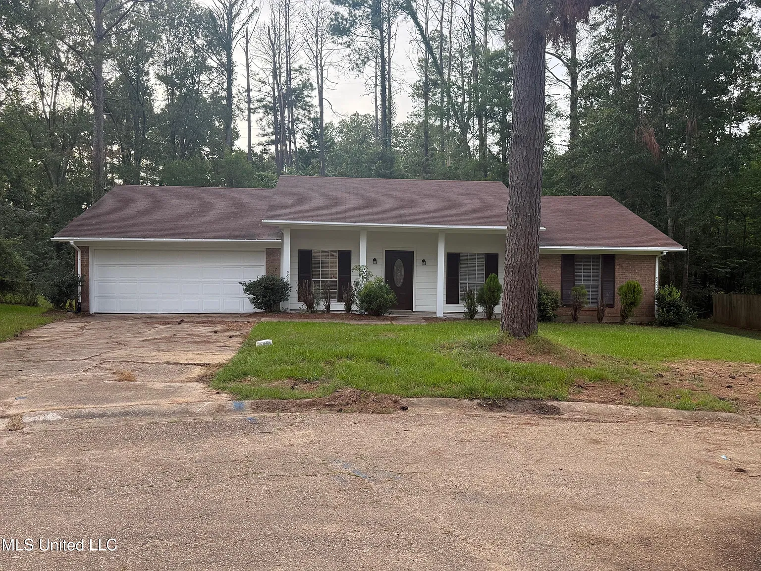 4 bed, 2.0 bath, 1798 sqft, $1,700 — Photo 1