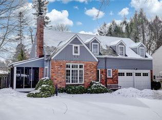 19 Allen Pkwy, Rochester, NY 14618