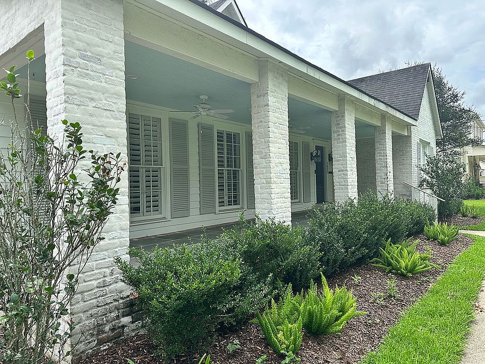 2nd image of 1621 Ingleside Dr
