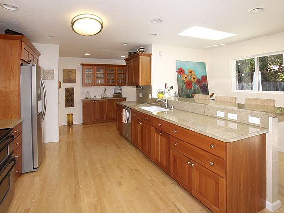 4th image of 219 Claudius Dr