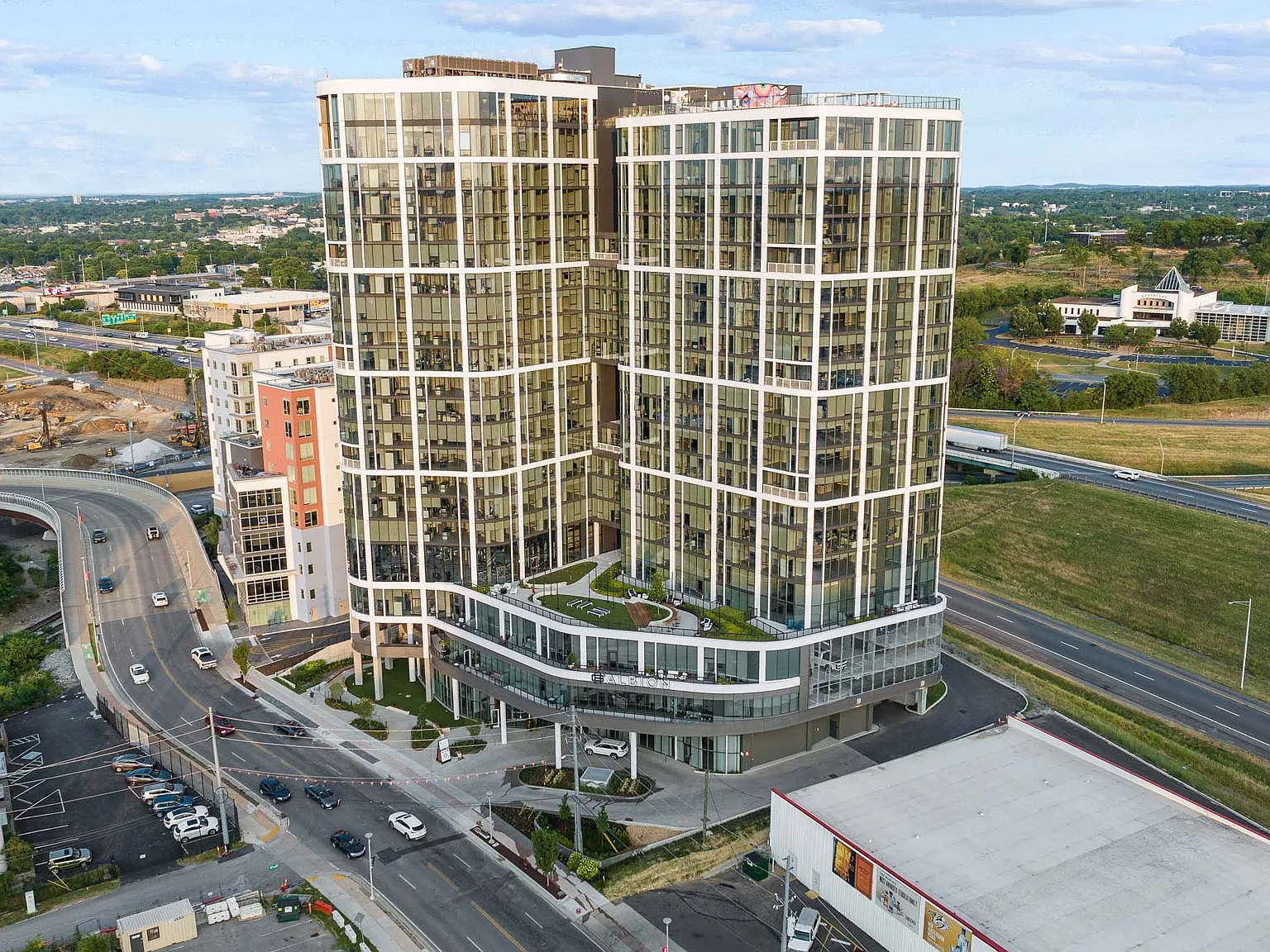 Albion in the Gulch — Photo 2