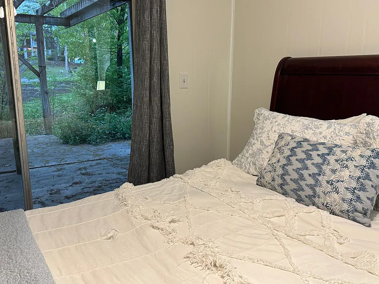 606 Sunnyview Dr #2 — Photo 4