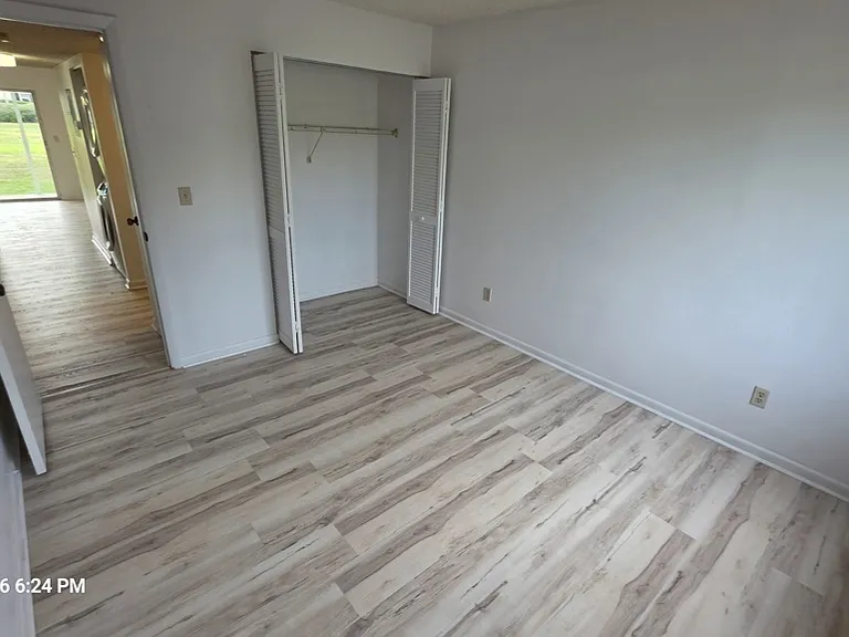 593 Fairways Cir — Photo 11