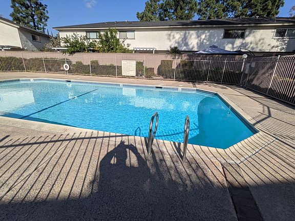3rd image of 671 S College Ave