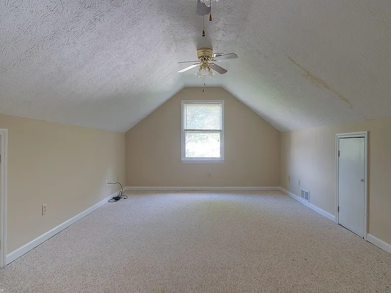 1101 Mourning Dove Dr — Photo 29