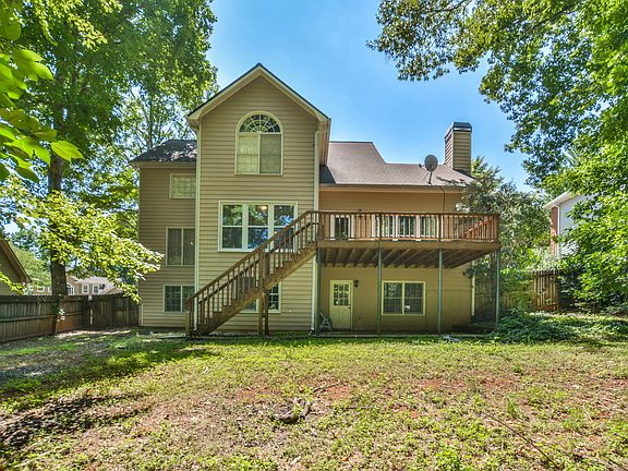 3rd image of 295 Channings Lake Dr