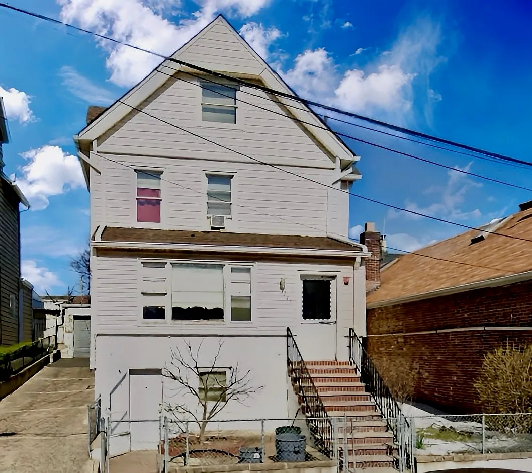 2 bed, $1,650 — Photo 1