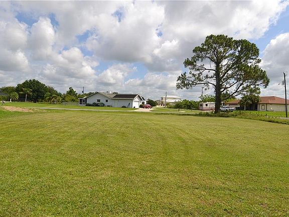 5th image of 2283 Harbour Dr