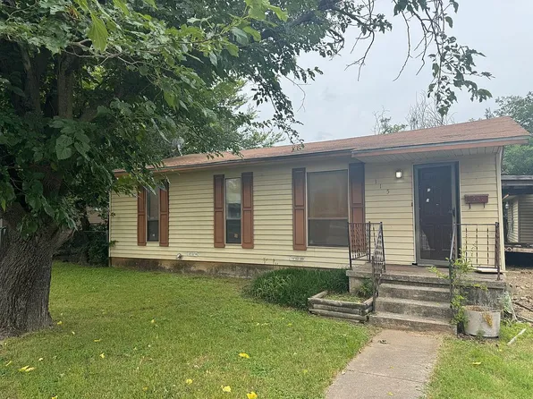 115 N Bowie St, Jacksboro, TX 76458