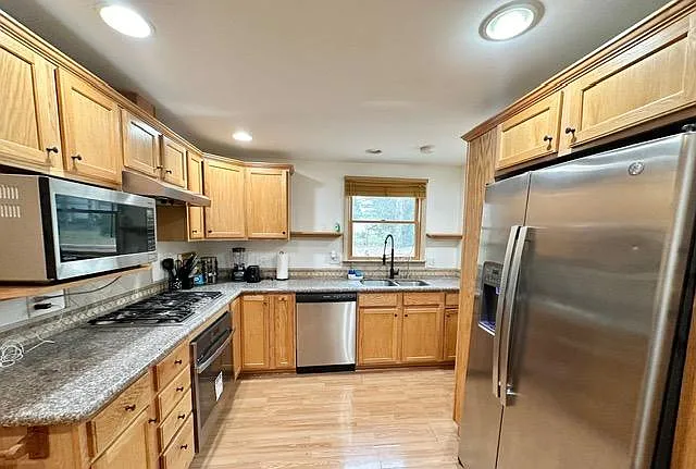 1581 Beckwith Dr — Photo 15