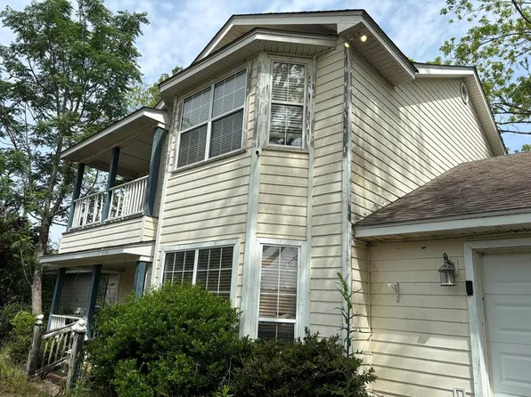 2667 Luke Rd, Ray City, GA 31645