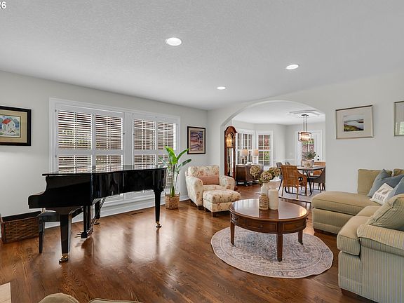 5th image of 5676 Southwood Dr
