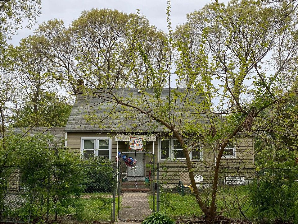 1st image of 84 Rose Ln