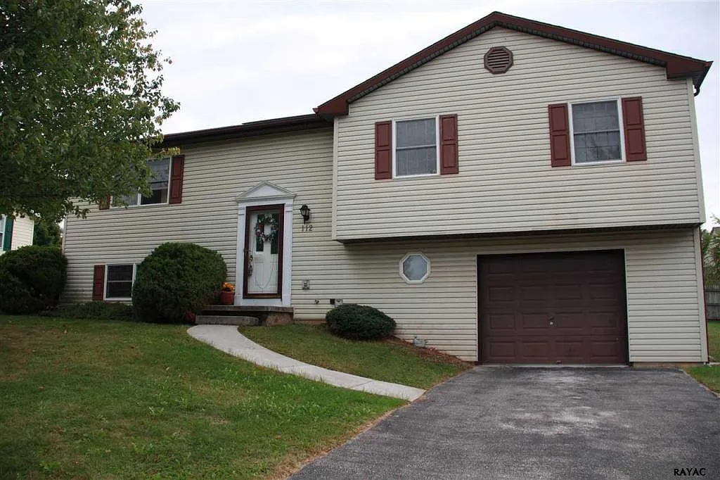 112 Lion Dr photo 1
