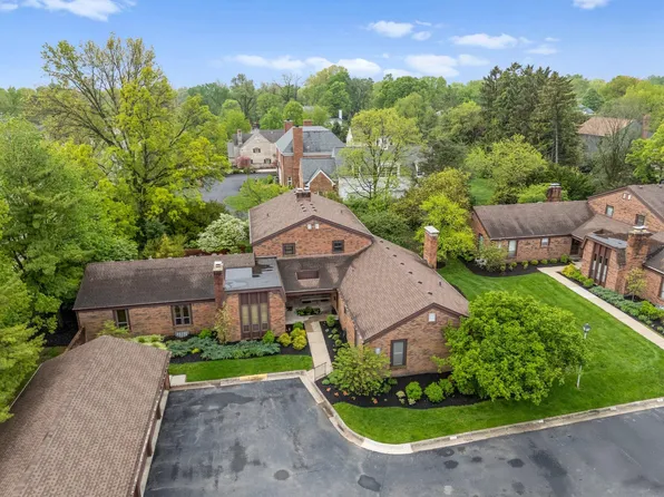 4216 Chaucer Ln, Columbus, OH 43220