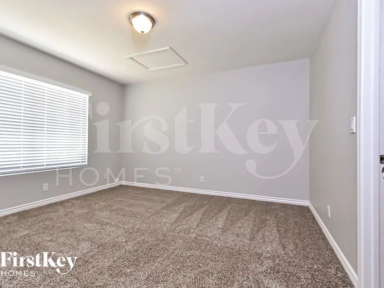 3965 Belhaven St — Photo 8