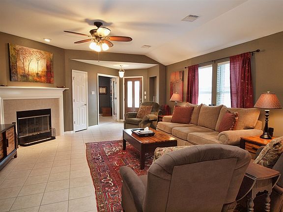 5th image of 18620 Blue Pond Dr