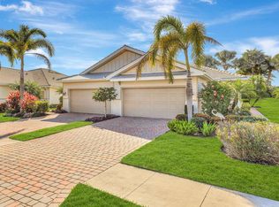 14863 Edgewater Cir, Naples, FL 34114