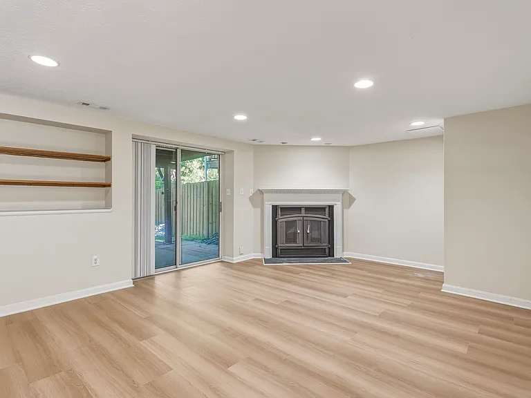 55 Oak Crest Ct — Photo 28