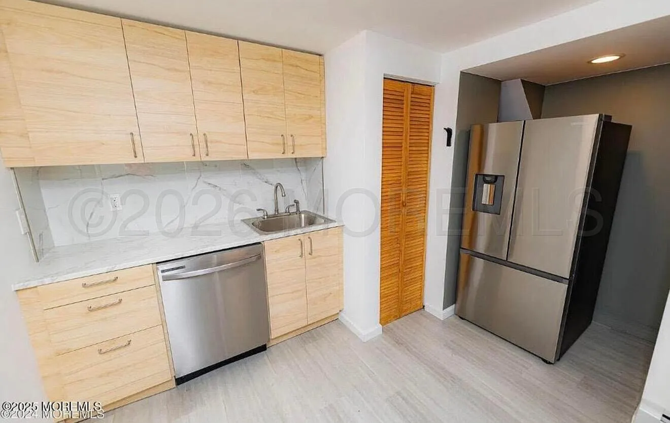 2 bed, $2,600 — Photo 3
