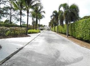 18146 Pioneer Rd, Fort Myers, FL 33908