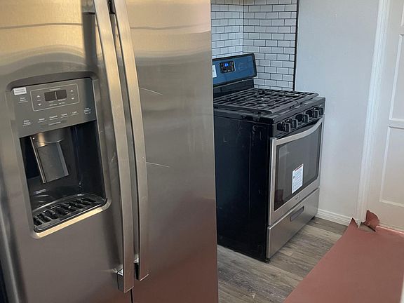 4th image of 1580 Bradford St #1580