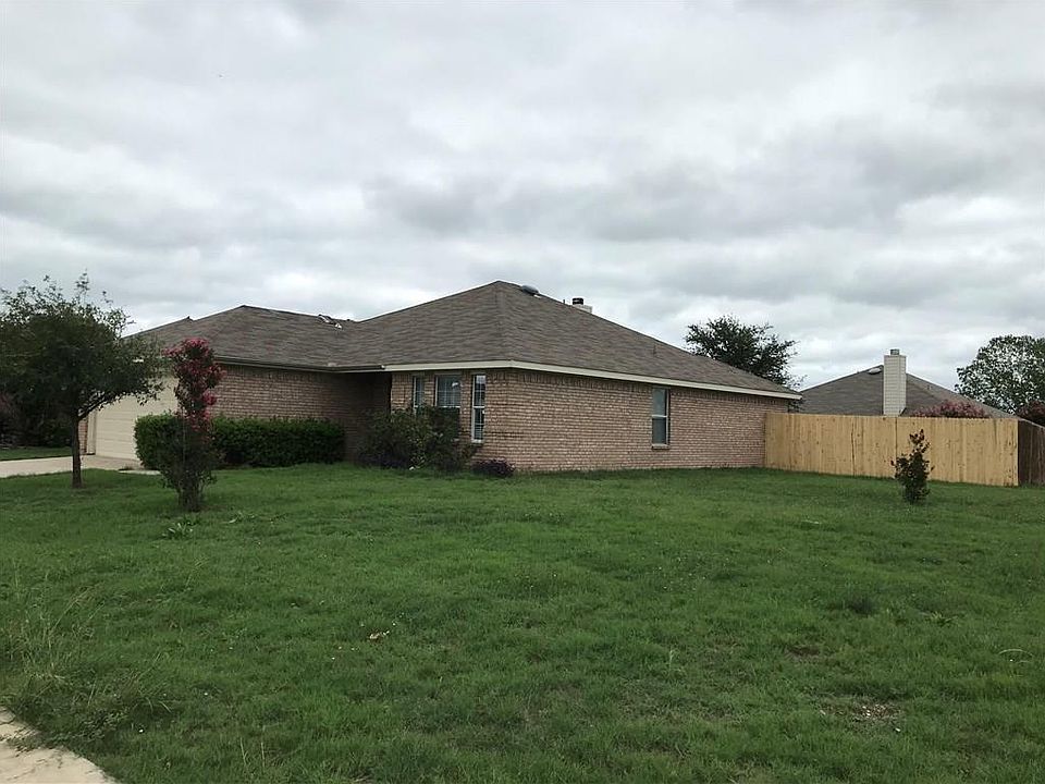 1st image of 3700 Hermalinda Dr