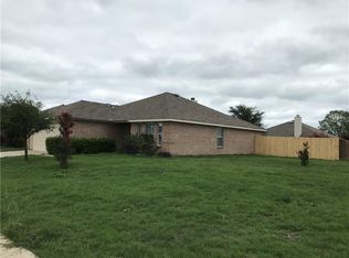 3700 Hermalinda Dr, Denton, TX 76207