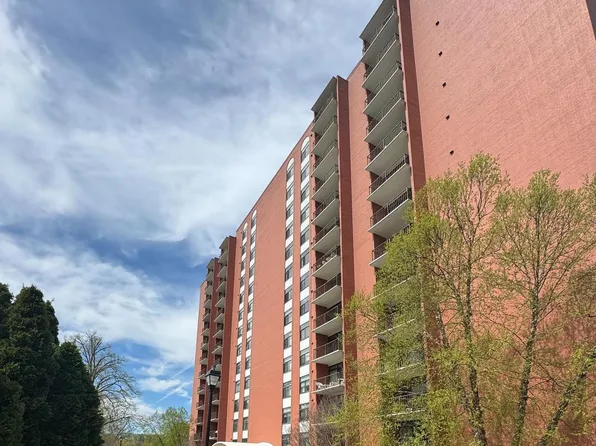 1 Smeton Pl APT 404, Baltimore, MD 21204