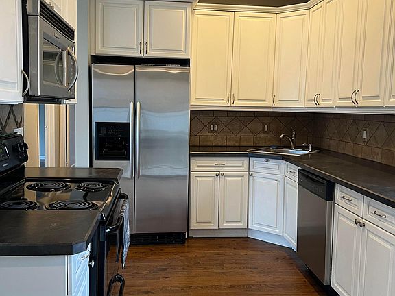 4th image of 1605 Carla Ln
