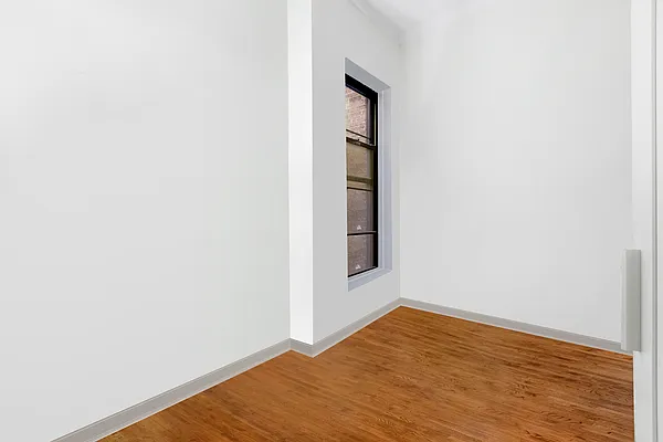 Rented by Triplemint | media 23