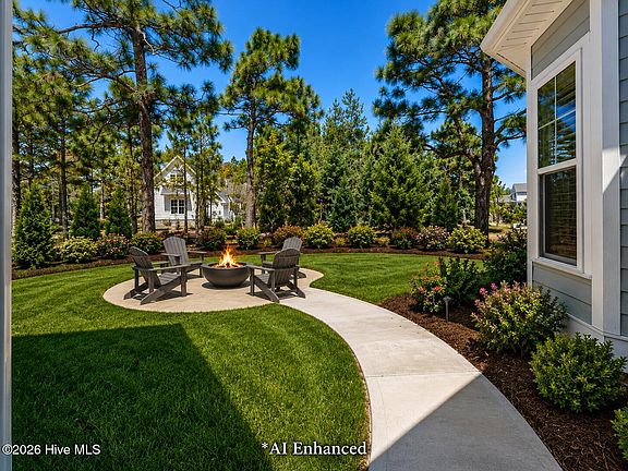 3rd image of 3582 Woodcrest Lane
