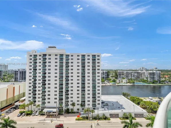 3001 S Ocean Dr, Hollywood, FL