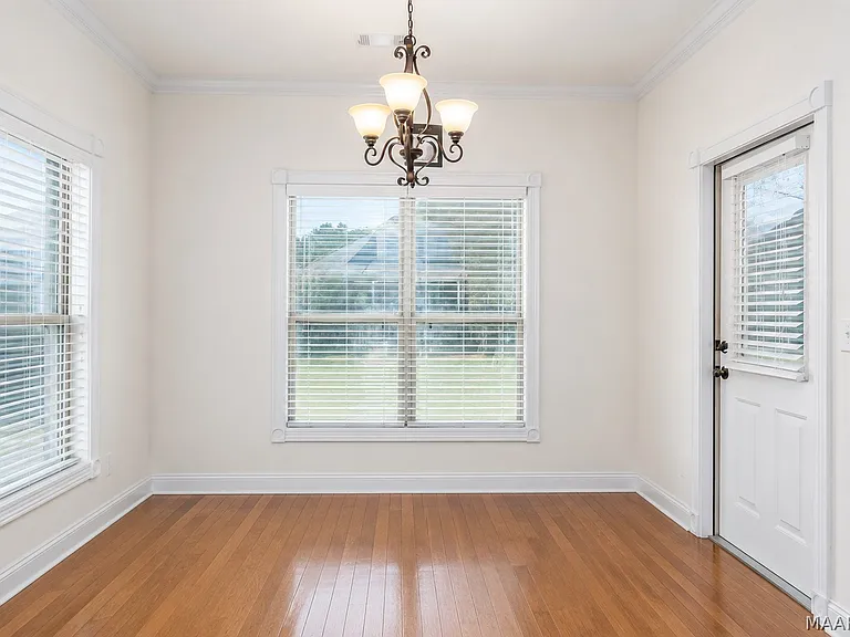 1035 Haylee Brook Ln — Photo 3