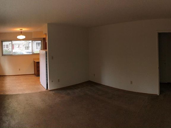 5th image of 2618 F St APT 1