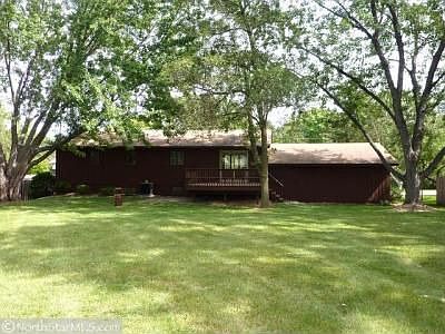 3rd image of 7925 Mississippi Ln N