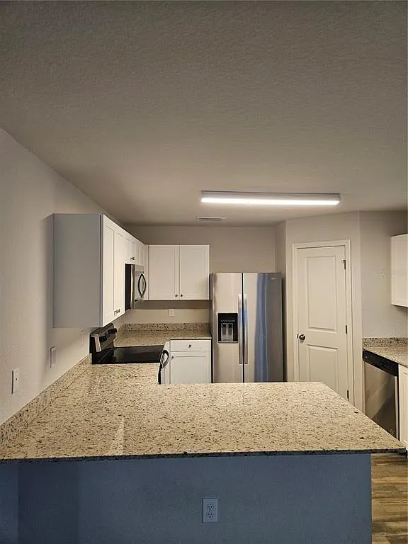 4 bed, 2.0 bath, 1657 sqft, $1,875 — Photo 4