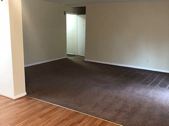 3rd image of 2701 Chestnut St APT D4