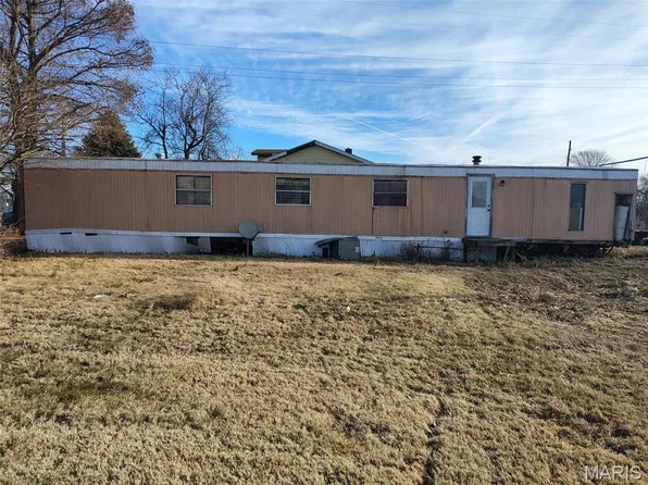 712 Jefferson St, Lovejoy, IL 62059