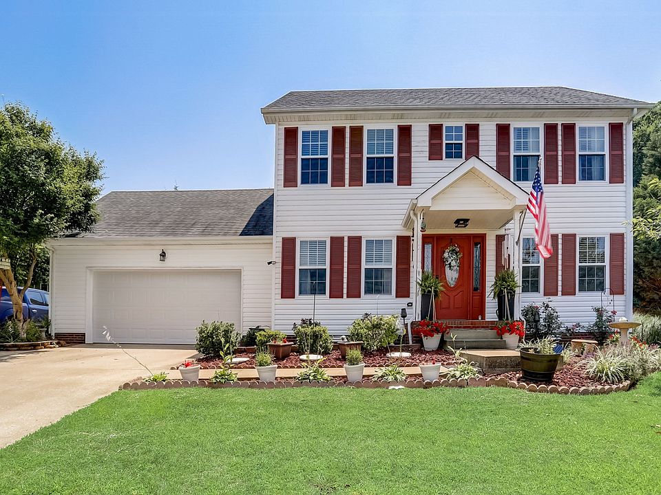 1st image of 212 Cody Ct