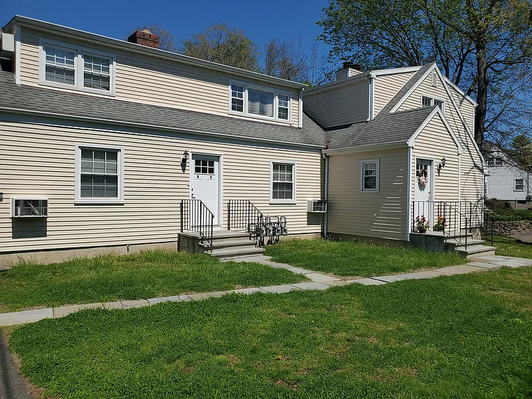 1248 Hope St #C — Photo 8