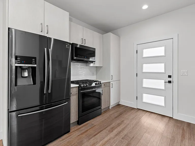 1193 E M Franklin Ave #1 — Photo 9