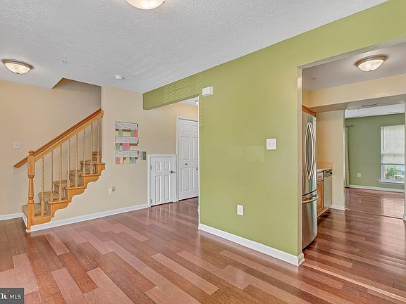 5th image of 21097 Jenna Ct