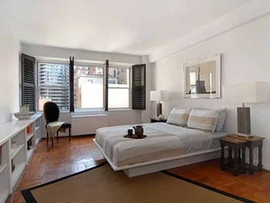 Sold by Corcoran | media 32