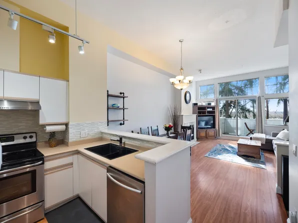 3586 Rainier Pl #5, Vancouver, BC V5S 4T3