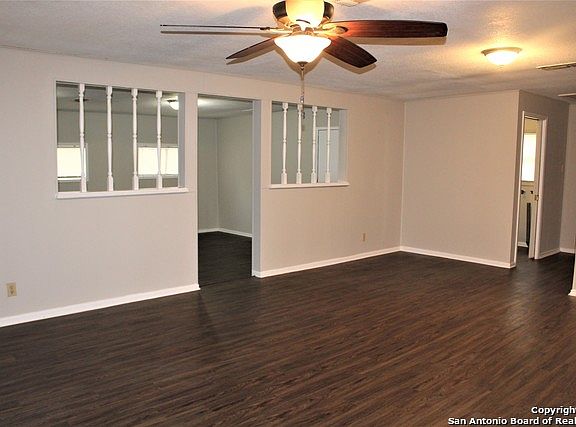 5th image of 103 W Palfrey St