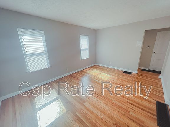 4th image of 1879 Jermain Dr