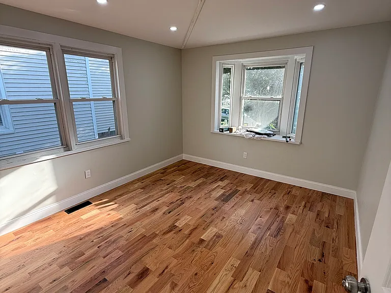 14 Walnut St #1 — Photo 16